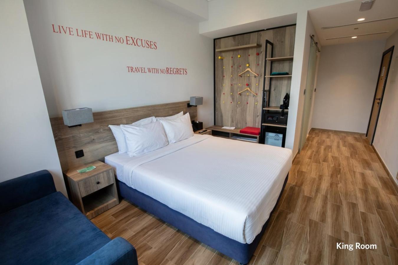 Kingsgate Canal Hotel By Millennium Dubai Room photo
