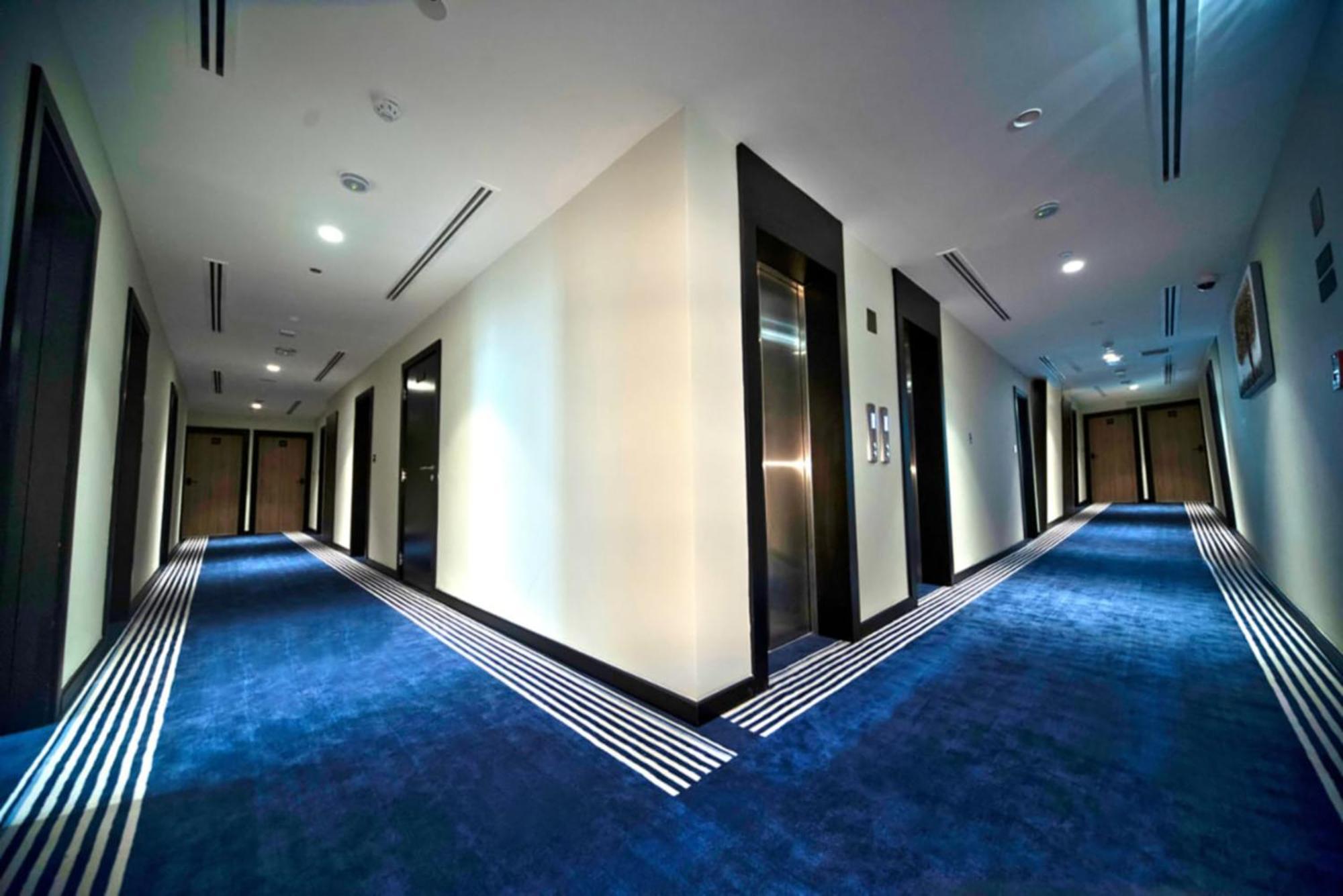 Kingsgate Canal Hotel By Millennium Dubai Exterior photo